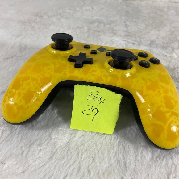 Nintendo Switch Controller Pokemon Pikachu Silhouette POWER A Yellow Wired - Picture 7 of 7